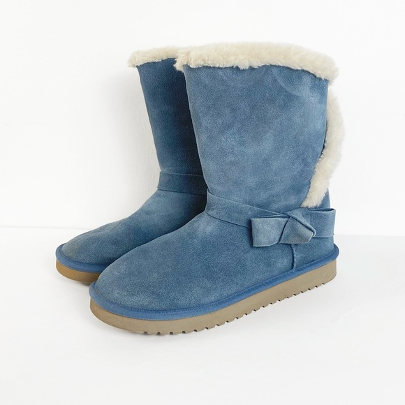 Koolaburra Shoes - UGGS Koolaburra Suede Bow Short Boots Arlena Womens size 8